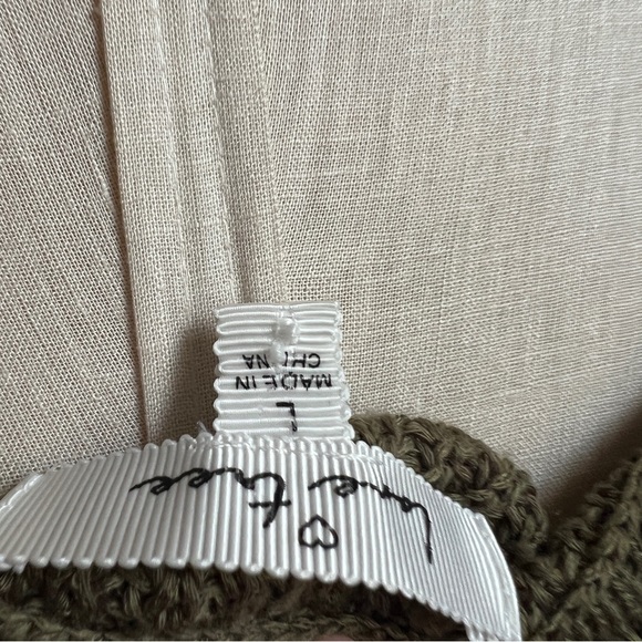 Love Tree Knotted Twist Front Knitted Cami in Olive Green Size Large - Picture 3 of 6